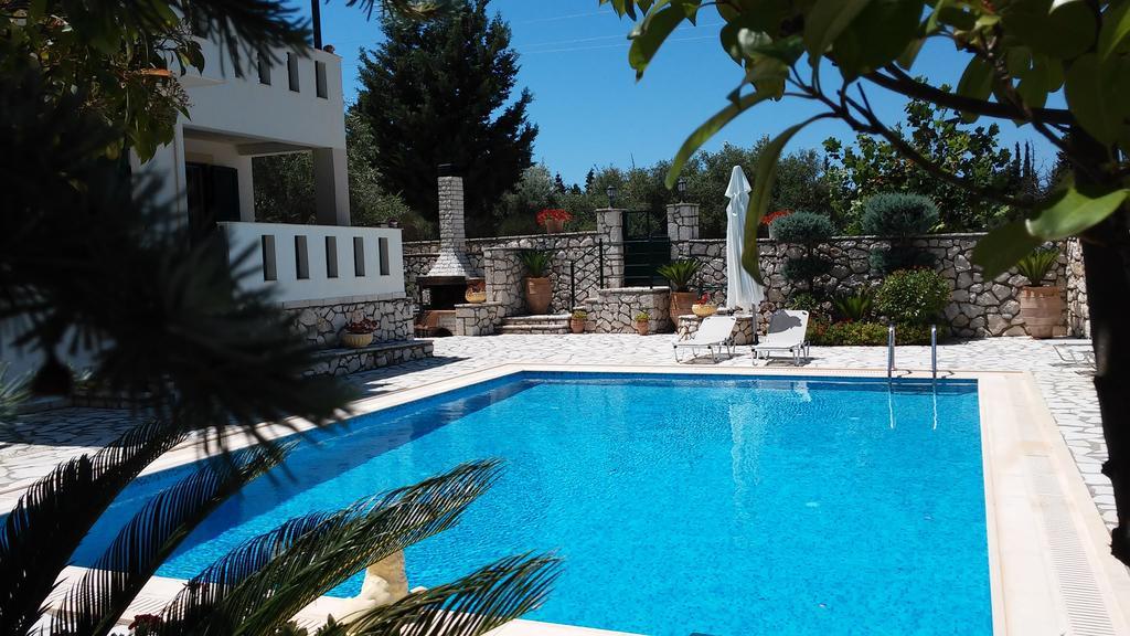 Ionian Villas Áyios Nikítas 객실 사진